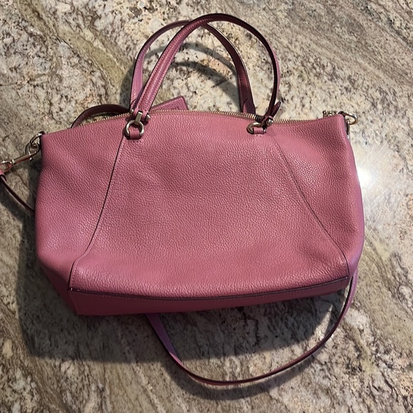 COACH pink purse with dust bag ! Used once and in awesome condition - Picture 5 of 10